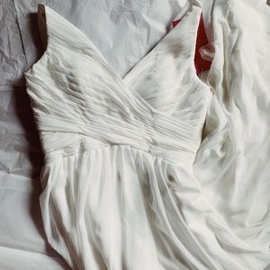 NWT BabyOnline White Ruched Bodice V Neck Gown